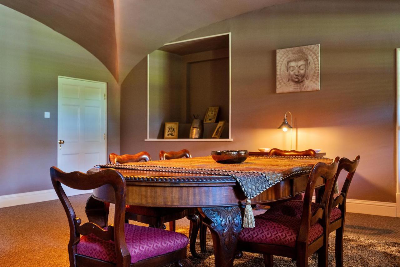 Finest Retreats - Hickleton Hall Estate Holiday home *